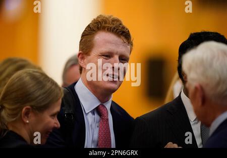 Joe Kennedy III , Sondergesandter für Nordirland, nimmt an der dreitägigen internationalen Konferenz der Queen's University Belfast anlässlich des 25. Jahrestages des Abkommens zwischen Belfast und Karfreitag Teil. Foto: Montag, 17. April 2023. Stockfoto