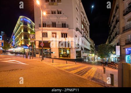 Plaza de santo domingo in Madrid bei Nacht, spanien Stockfoto