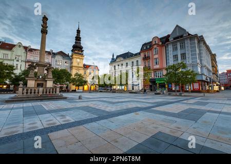 Masaryk-Platz in der Stadt Otrava, Tschechische Republik. Stockfoto