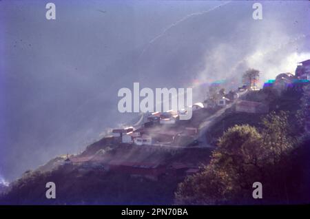 Gangtok ist die Hauptstadt des bergigen nordindischen Bundesstaates Sikkim. Stockfoto