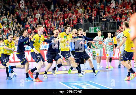 Finaljubilation RNL, Left to Right Niklas MICHALSKI (RNL), Patrick GROETZKI (RNL), Ymir Oern GISLASON (RNL), Niclas KIRKELOKKE (RNL), Goalwart Mikael APPELGREN (RNL), Benjamin HELANDER (RNL), Albin HANDGREN (RSC-36:24 2023. April 16., Rhein Magdeburg), Niederländisch-2023. Vom 15. Bis 16. April 2023 in Köln. Stockfoto