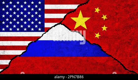 Die USA, China und Russland führen gemeinsam auf einem strukturierten Hintergrund Flagge. Das Konzept der diplomatischen Beziehungen zwischen den Vereinigten Staaten von Amerika, Russland und China Stockfoto