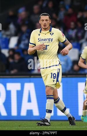 Mailand Djuric von Hellas Verona in Aktion während des Spiels der Serie A zwischen SSC Napoli und Hellas Verona im Stadio Diego Armando Maradona, Neapel, Italien Stockfoto