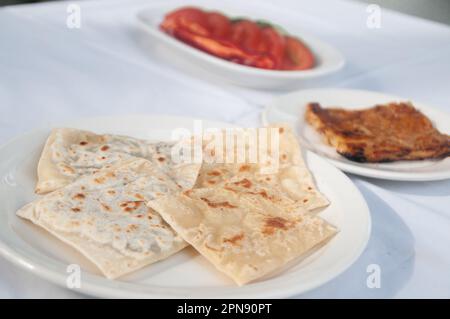 Cypriot Halloumi Borek - Cypriot Hellim Böreği Stockfoto