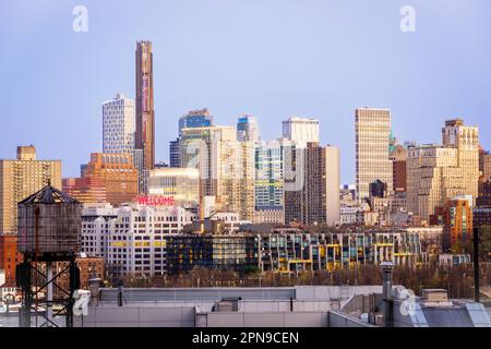 Die Skyline von Brooklyn aus der Sicht von Lower Manhattan. New York City, USA. Stockfoto