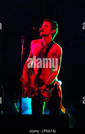 Tim Rogers von Ihnen bin ich live beim Big Day Out Musikfestival. Sydney Showground, Homebush, Sydney, Australien. 25.01.07. Stockfoto