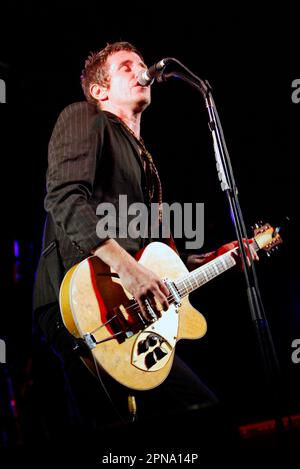 Tim Rogers von Ihnen bin ich live beim Big Day Out Musikfestival. Sydney Showground, Homebush, Sydney, Australien. 25.01.07. Stockfoto