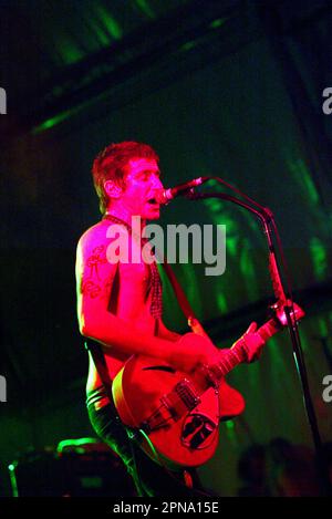 Tim Rogers von Ihnen bin ich live beim Big Day Out Musikfestival. Sydney Showground, Homebush, Sydney, Australien. 25.01.07. Stockfoto