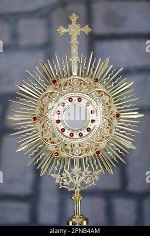 Bai-Dau-Kirche. Das Heilige Sakrament. Eucharistische Bewunderung. Vung Tau. Vietnam. Stockfoto