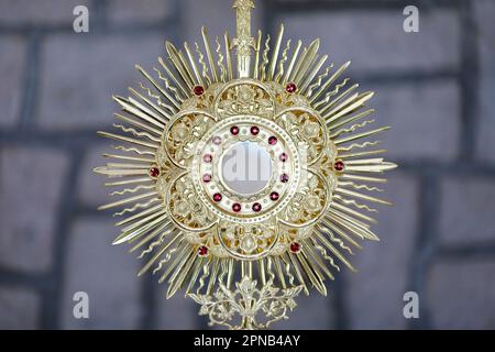 Bai-Dau-Kirche. Das Heilige Sakrament. Eucharistische Bewunderung. Vung Tau. Vietnam. Stockfoto