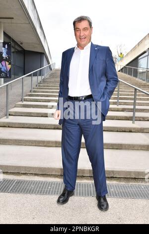 Markus Soeder beim Europameister von 'Disney100: The Exhibition“ auf der Olympiahalle am 17. April 2023 in München Stockfoto