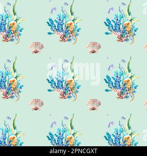 Ein Muster aus Korallen, Muscheln, Seepferdchen und Algen. Aquarelldarstellung. Zusammensetzung des Meeres. Meerestiere. Hintergrund und Collage Stockfoto