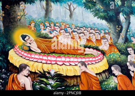 Tinh Xa Ngoc Chau Pagode. Das Leben Buddhas, Siddhartha Gautama. Zurückgelehnter Buddha. Nach 45 Jahren Dharma-Unterricht kam der Buddha nach Parinirv Stockfoto