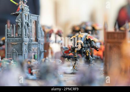 Set von spielenden Action-Figuren, Warhammer 40.000 Miniatur-Figur Stockfoto