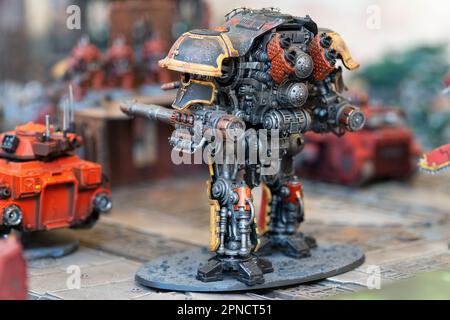 Set von spielenden Action-Figuren, Warhammer 40.000 Miniatur-Figur Stockfoto