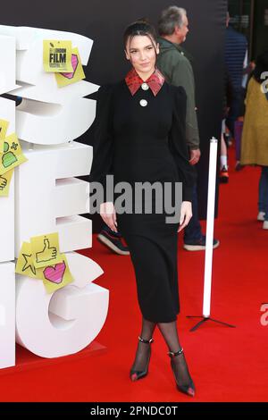 London, Großbritannien. 09. Okt. 2021. Maya Henry nimmt an der britischen Premiere „Ron's Gone wrong“ in der Royal Festival Hall in London Teil. (Foto: Fred Duval/SOPA Images/Sipa USA) Guthaben: SIPA USA/Alamy Live News Stockfoto