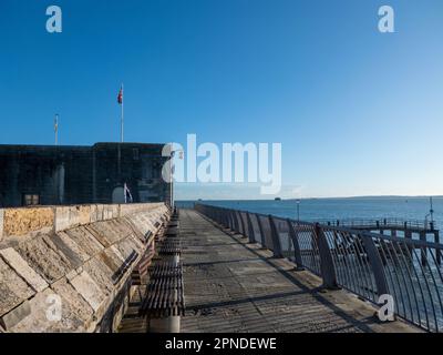 Der Square Tower ist einer der ältesten Teile der Festungen von Portsmouth England Stockfoto