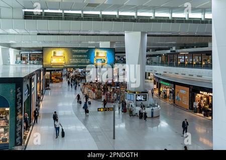 Internationaler Terminal am Flughafen Indira Gandhi in Delhi, Indien Stockfoto