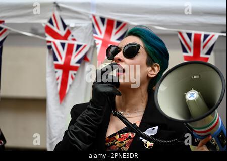 London, Großbritannien. Ich Bin Lily Boo. Unterstützer versammelten sich in Solidarität mit Vahid Beheshti, der sich am 55. Tag seines Hungerstreiks befindet, um die britische Regierung zu überzeugen, das IRGC als terroristische Organisation zu benennen. Das Außenministerium, King Charles Street. Kredit: michael melia/Alamy Live News Stockfoto