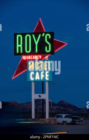 Amboy CA USA 18 2023. Februar: Roy's Motel and Cafe Roadside Attraction an der Route 66 Stockfoto