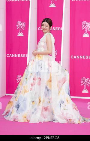 Cannes, Frankreich. 19. April 2023. Seungha Song besucht das Canneseries International Festival 6. am 18. April 2023 in Cannes, Frankreich. Foto: David Niviere/ABACAPRESS.COM Kredit: Abaca Press/Alamy Live News Stockfoto