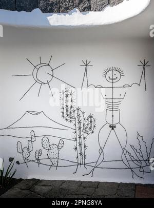 Kunstvoll gestaltetes Schild auf der Herrentoilette, Jardin de Cactus, Cesar Manrique, Lanzarote, Kanarische Inseln, Spanien Stockfoto