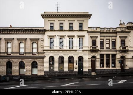 BALLARAT, AUSTRALIEN - April 8 2023: Die berühmte Architektur der viktorianischen Landstadt Ballarat an einem stürmischen Herbstmorgen Stockfoto