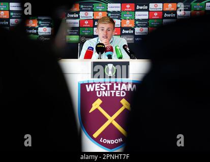 Die Flynn Downes von West Ham United während einer Pressekonferenz im Rush Green Training Ground, London. Bilddatum: Mittwoch, 19. April 2023. Stockfoto