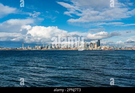 Wolkenkratzer in der Skyline von Seattle, Washington. Stockfoto