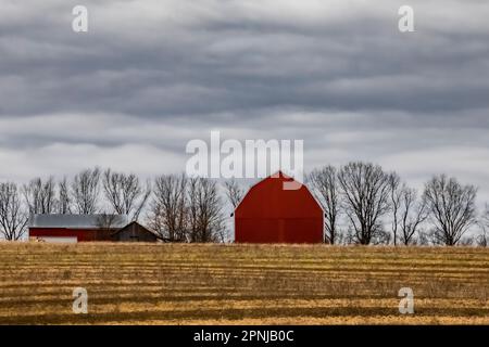 Stratocumulus Clouds over Farmland, Central Michigan, USA [Keine Eigentumsfreigabe; nur redaktionelle Lizenzierung] Stockfoto