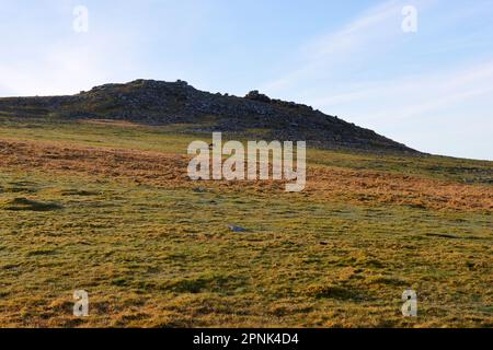 Rough Tor und Showery Tor, Bodmin Moor, Cornwall, Großbritannien Stockfoto