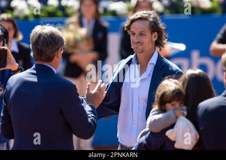 Barcelona, Spanien. 19. April 2023. Tribut an Feliciano López für seinen Rücktritt vom Profi-Tennis während der Barcelona Open Banc Sabadell Conde de Godo Trophy in Barcelona. 19. April 2023 Emotivo homenaje a Feliciano López por su retirada del Tenis profesional durante el Barcelona Open Banc Sabadell Trofeo Conde de Godo, en Barcelona. 19 de Abril de 2023 900/Cordon Press Credit: CORDON PRESS/Alamy Live News Stockfoto