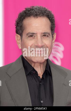 Cannes, Frankreich. 20. April 2023. Tony Shalhoub nimmt an der Abschlusszeremonie während des Canneseries International Festival 6. am 19. April 2023 in Cannes, Frankreich, Teil. Foto: David Niviere/ABACAPRESS.COM Kredit: Abaca Press/Alamy Live News Stockfoto