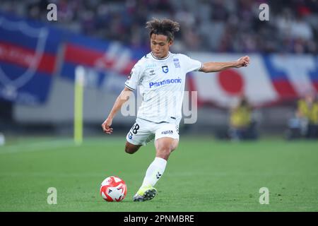 Tokio, Japan. 19. April 2023. Hideki Ishige (Gamba) Fußball : 2023 J. League YBC Levain Cup Gruppenbühne zwischen dem FC Tokyo - Gamba Osaka im Ajinomoto Stadion in Tokio, Japan . Kredit: YUTAKA/AFLO SPORT/Alamy Live News Stockfoto