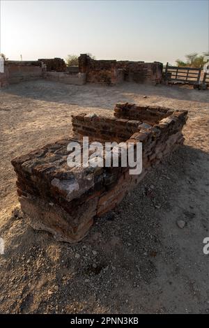 Lothal war eine der südlichsten Stätten der antiken Zivilisation im Indus-Tal, die sich in der Bhal-Region des indischen Bundesstaates Gujarat, Indien, befindet. Stockfoto