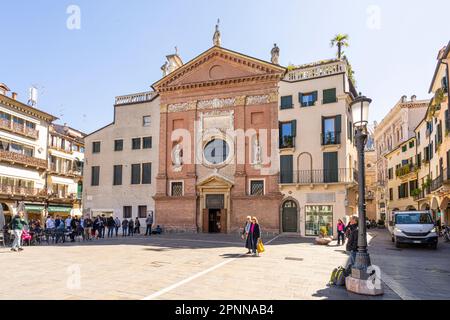 Padua, Italien. April 2023. Außenansicht der Kirche San Clemente auf der Piazza dei Signori im Stadtzentrum Stockfoto