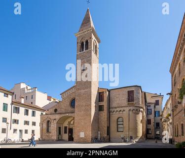 Padua, Italien. April 2023. Außenansicht der Gemeindekirche San Nicolò im Stadtzentrum Stockfoto