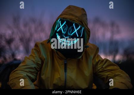 Purge Mask, man with LED Mask, Frankfurt am Main, Hessen, Deutschland Stockfoto