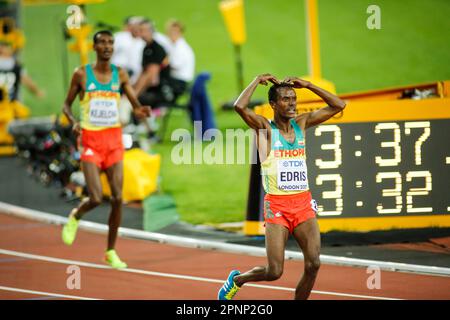 Muktar Edris gewinnt das 5000m. Finale bei der Leichtathletik-Weltmeisterschaft 2017 in London. Stockfoto