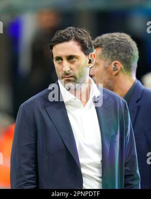 Mailand, Italien. 19. April 2023. Mailand, Italien, April 19. 2023: Diego Milito - ehemaliger Spieler von Inter - als Moderator beim UEFA Champions League Quarterfinal-Fußballspiel zwischen Inter und Benfica im Stadio San Siro in Mailand, Italien. (Daniela Porcelli/SPP) Kredit: SPP Sport Press Photo. Alamy Live News Stockfoto