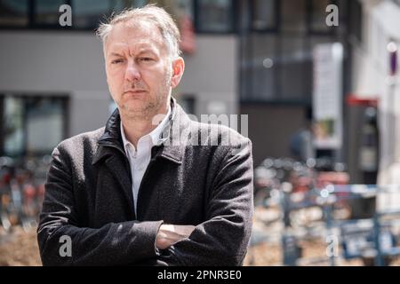 Frankreich, Lyon, 2023-04-18. Bruno Bernard Präsident der Metropole zur Vorstellung der Superinsel des Bezirks Danton. Stockfoto