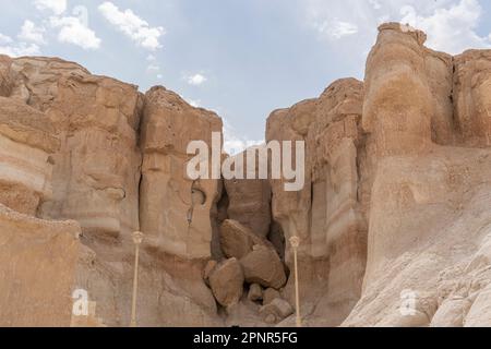 Al Qarah Mountains Hills in Al-Ahsa, in der östlichen Provinz Saudi-Arabiens. Stockfoto