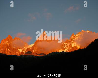 Coucher de soleil en vallée de chamonix Stockfoto