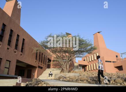 KENIA, Turkana, IT Campus of Loropio, Initiative Learning Lions, digitale Bildung für abgelegene afrika initiiert von Prinz Ludwig von Bayern, Architekt des Campus: Francis Kéré Stockfoto