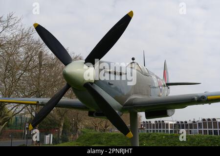 Supermarine Spitfire Mk XVI Gate Guardian im RAF Museum in North London Stockfoto