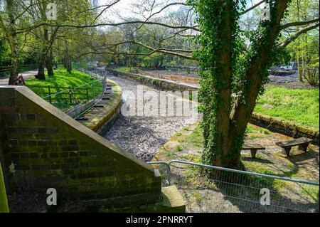 Die Arbeiten am Trevor-Becken am Llangollen-Kanal sind Teil einer Investition von 15m Mio GBP in die im Becken angebotenen Anlagen. Stockfoto