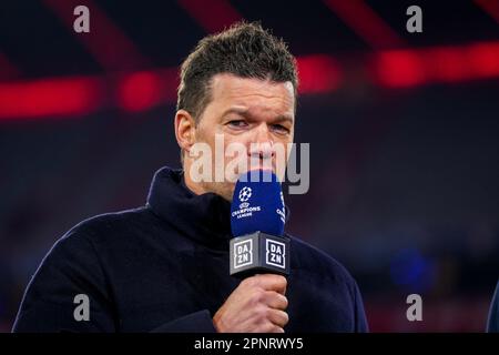 München, Deutschland. 19. April 2023. MÜNCHEN, DEUTSCHLAND - 19. APRIL: DANZ pundit Michael Ballack nach dem UEFA Champions League Quarterfinal Second Leg Match zwischen dem FC Bayern München und Manchester City in der Allianz Arena am 19. April 2023 in München (Foto: Rene Nijhuis/Orange Pictures) Guthaben: Orange Pics BV/Alamy Live News Stockfoto