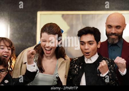 (Links-rechts) Ever Anderson, Alexander Molony und David Lowery, die an der Weltpremiere von Peter Pan & Wendy im Curzon Mayfair in London teilnahmen. Foto: Donnerstag, 20. April 2023. Stockfoto