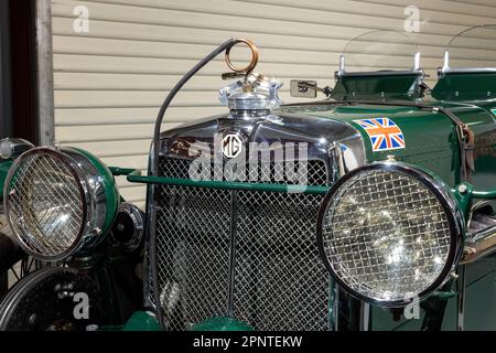Sparkford.Somerset.United Kingdom.März 26. 2023.Im Haynes Motor Museum in Somerset wird Ein 1930er MG K-Sportwagen aus Mille Miglia ausgestellt Stockfoto