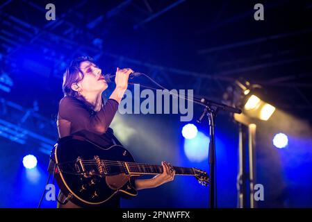 20. April 2023, Mailand, Mailand, Italien: Birdy tritt im Fabrique in Mailand auf. (Kreditbild: © Pamela Rovaris/Pacific Press via ZUMA Press Wire) NUR REDAKTIONELLE VERWENDUNG! Nicht für den kommerziellen GEBRAUCH! Stockfoto